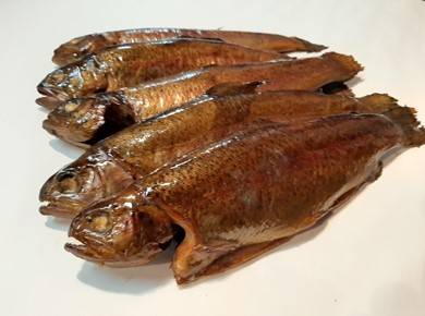 Warm gerookte zalmforel 500 gram per stuk